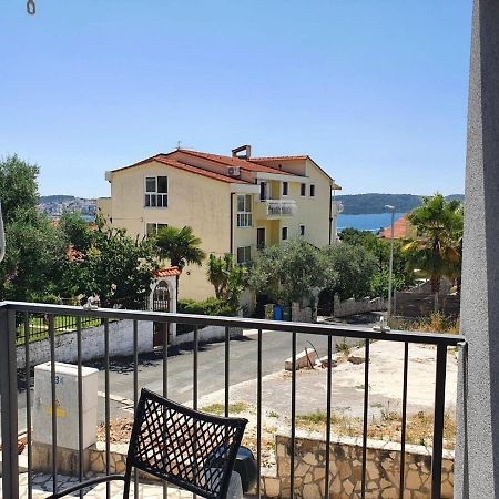 Apartment Adriatic - Saldun Trogir Buitenkant foto