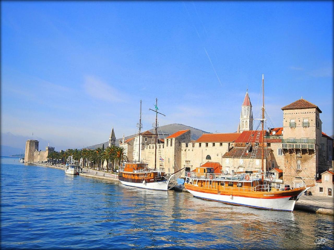 Apartment Adriatic - Saldun Trogir Buitenkant foto